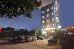 Status By Hotel The Emporio